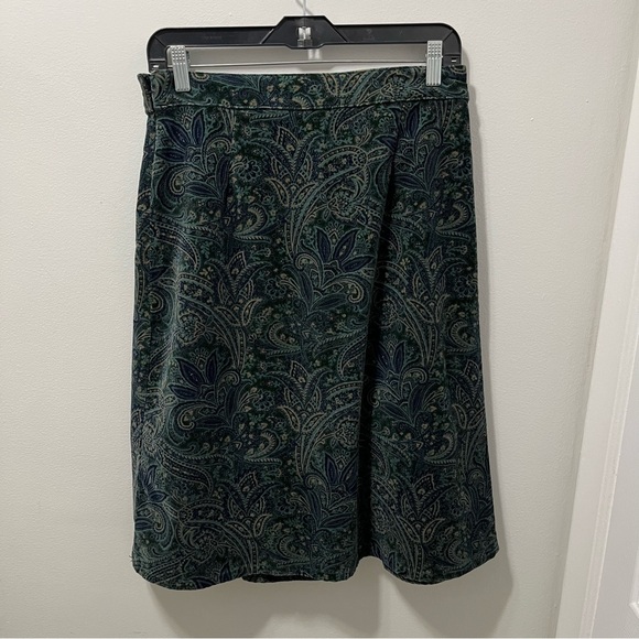 FOREST GREEN PAISLEY PRINT VELVET SKIRT - Picture 8 of 9